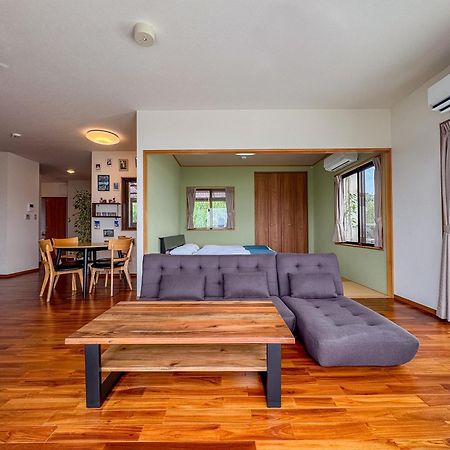 ペンションパシフィカ古宇利 Villa Kouri Exterior photo